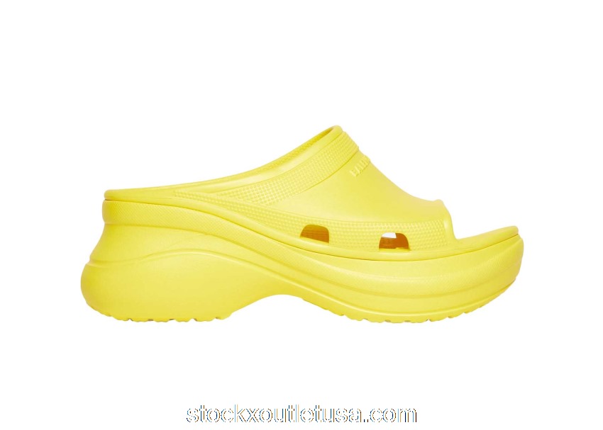 Outlet Balenciaga x Crocs Pool Slide Sandals Yellow (W) 677389W1S8E7000