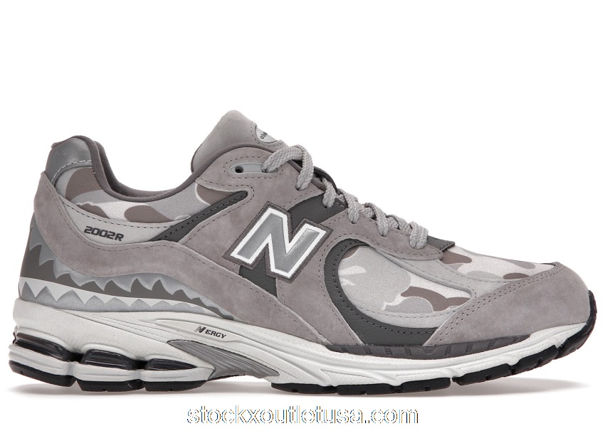 Outlet New Balance 2002R BAPE Grey M2002RBG