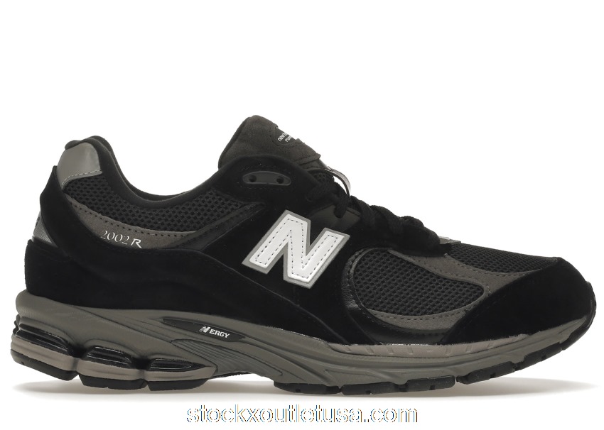 Outlet New Balance 2002R Black Dark Grey White M2002RR1