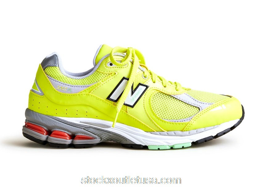 Outlet New Balance 2002R Sulphur Yellow M2002RLC