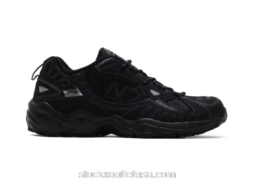 Outlet New Balance 703 Triple Black