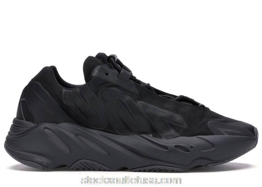 Outlet adidas Yeezy Boost 700 MNVN Triple Black FV4440