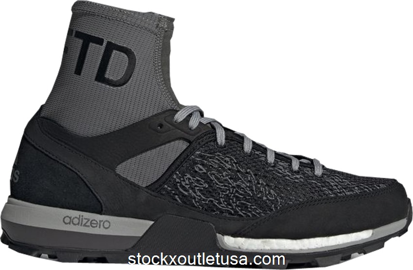 Outlet adidas adiZero XT Boost Undefeated Performance Running CG7169